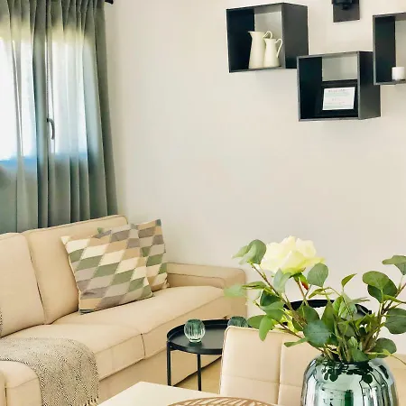 Canaryislandshost L My Nest Apartmán *