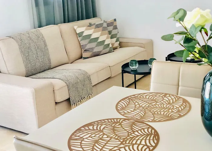 Canaryislandshost L My Nest Nazaret